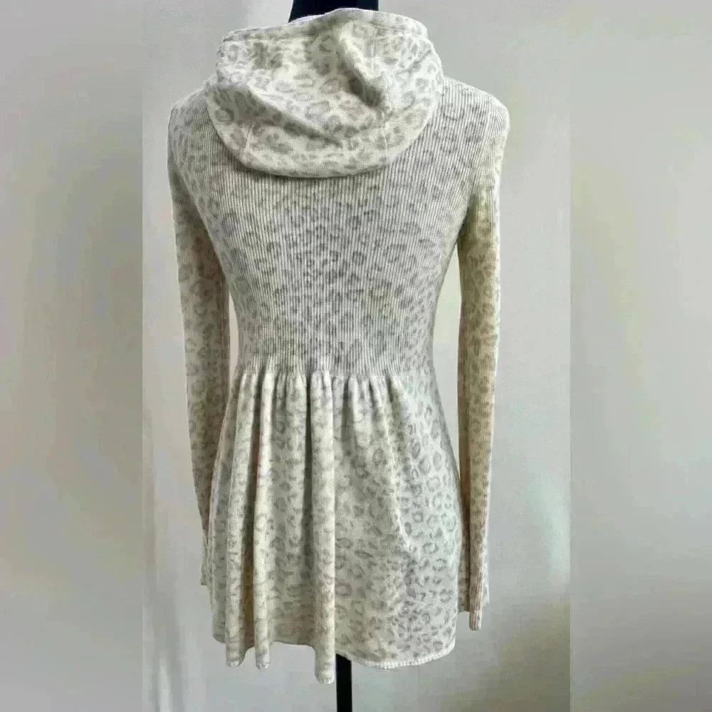 Rebecca Taylor, leopard print hooded Silk /Cashmere button-down, cardigan, SizeM - Picture 3 of 9